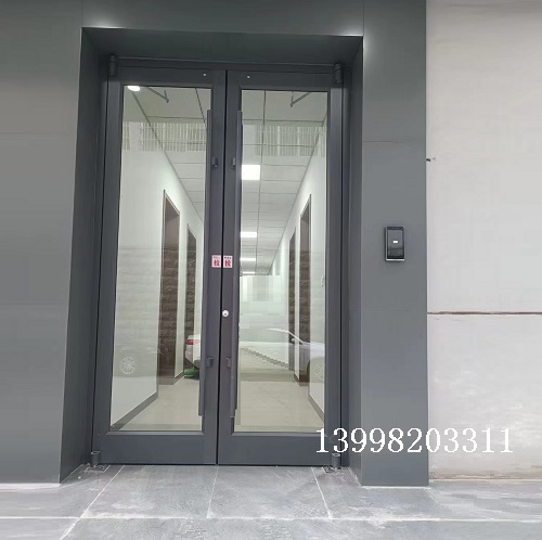 沈陽廠區(qū)辦公室動(dòng)態(tài)人臉識(shí)別門禁一體機(jī)系統(tǒng)13998203311